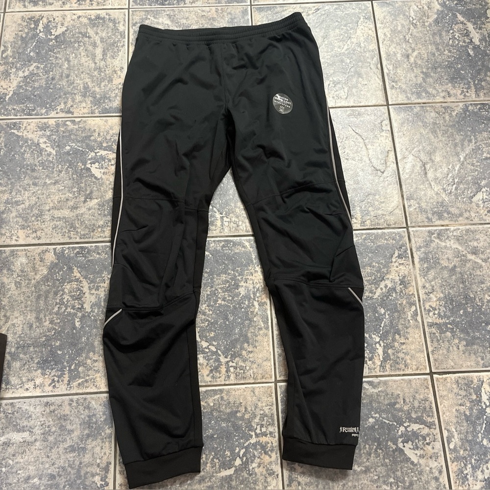 Brand new with tags Running room RRX work out pants / joggers